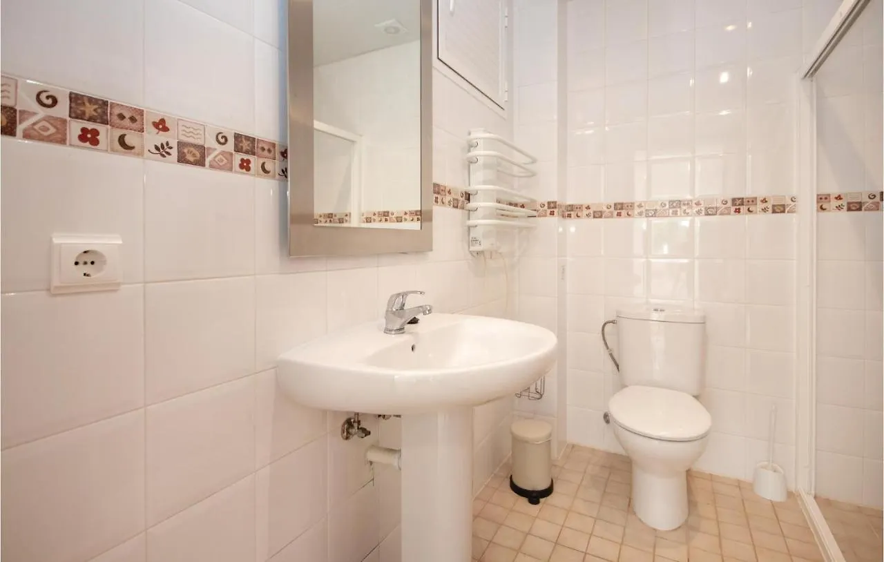 Gorgeous Home In Riviera Del Sol With Kitchen Sitio de Calahonda Holiday home