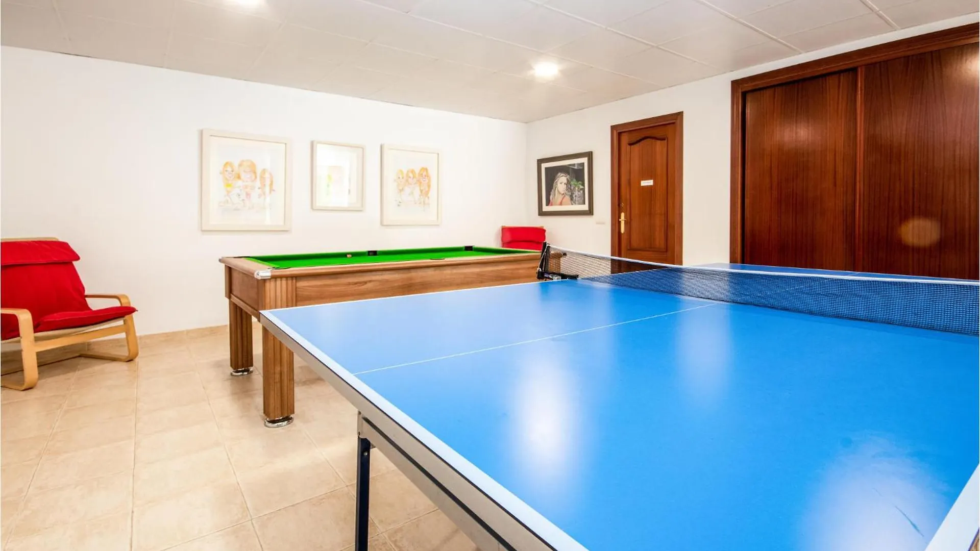 Gorgeous Home In Riviera Del Sol With Kitchen Sitio de Calahonda