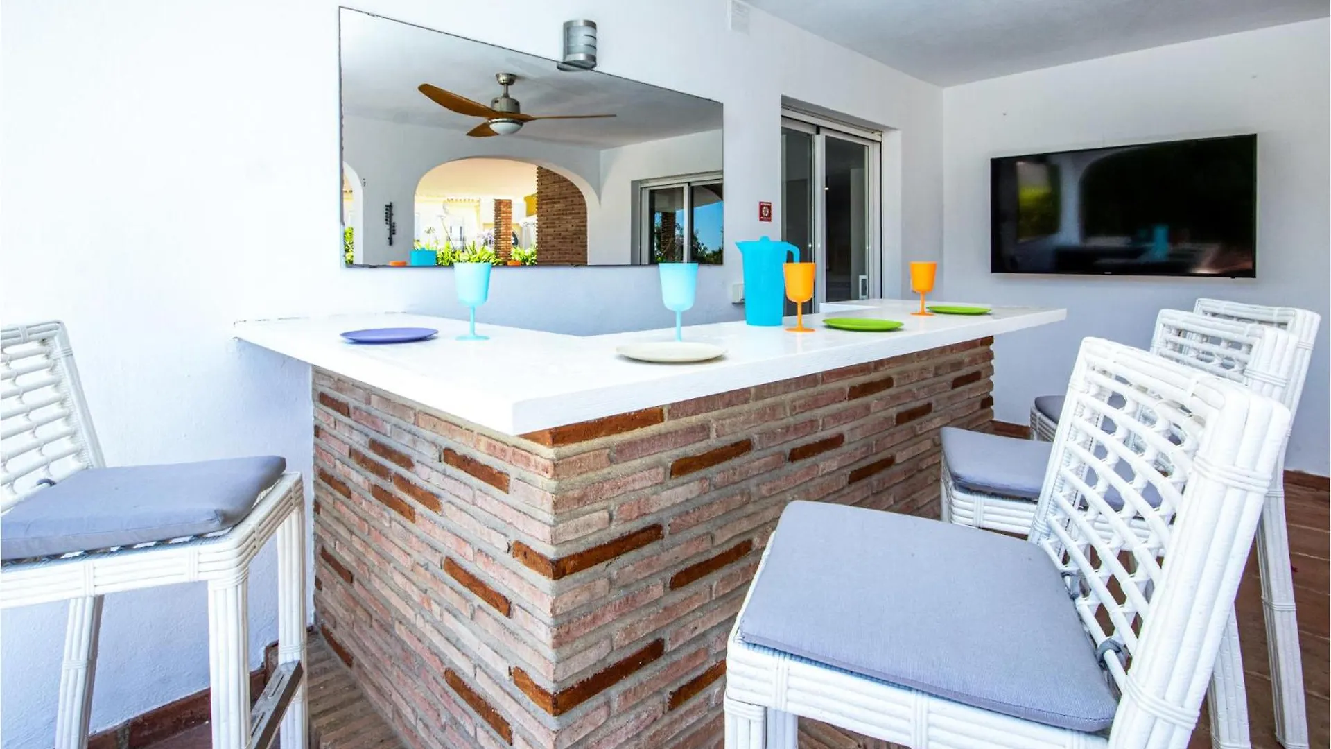Gorgeous Home In Riviera Del Sol With Kitchen Sitio de Calahonda 0*,  Spain
