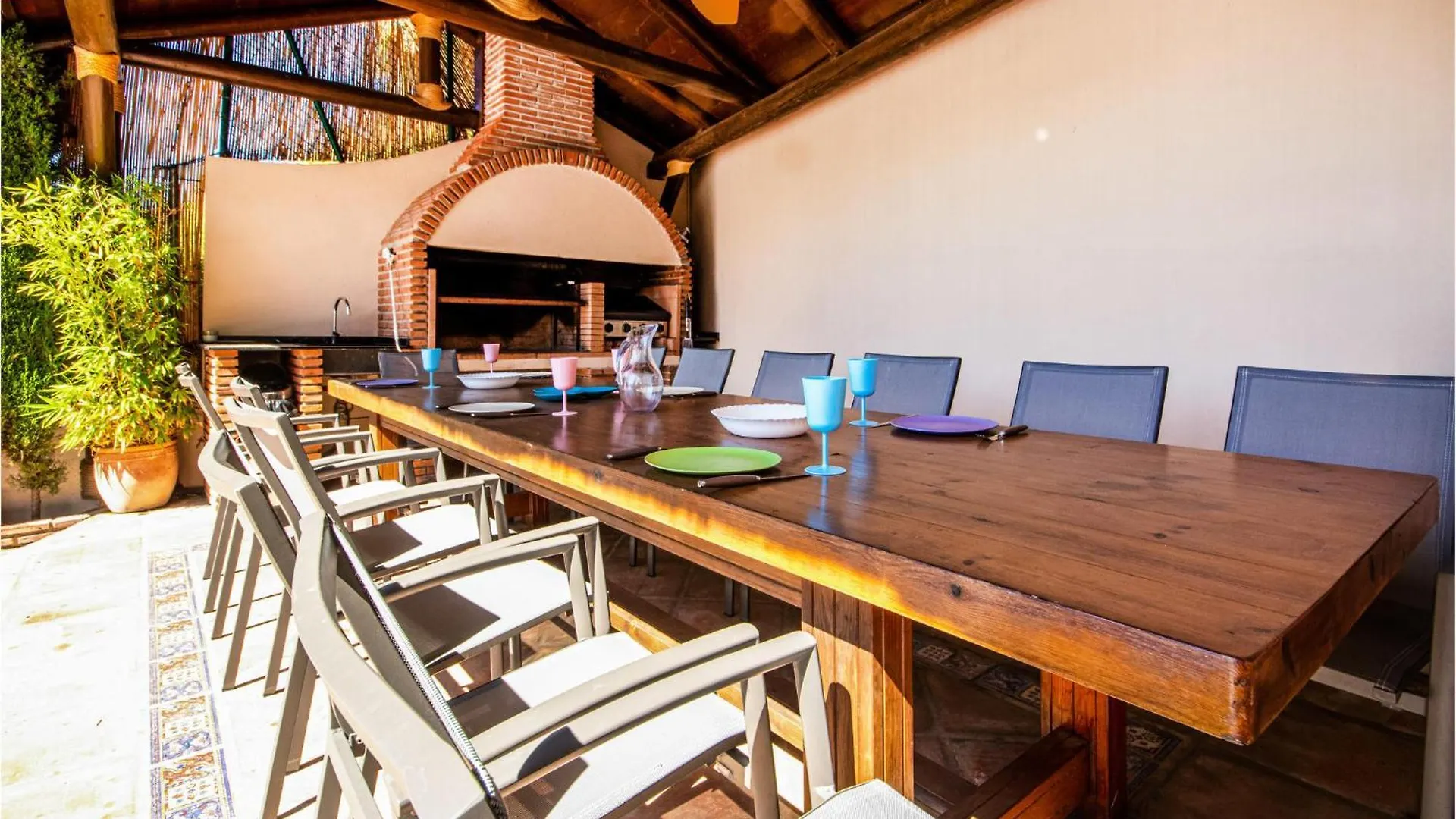 Gorgeous Home In Riviera Del Sol With Kitchen Sitio de Calahonda Holiday home