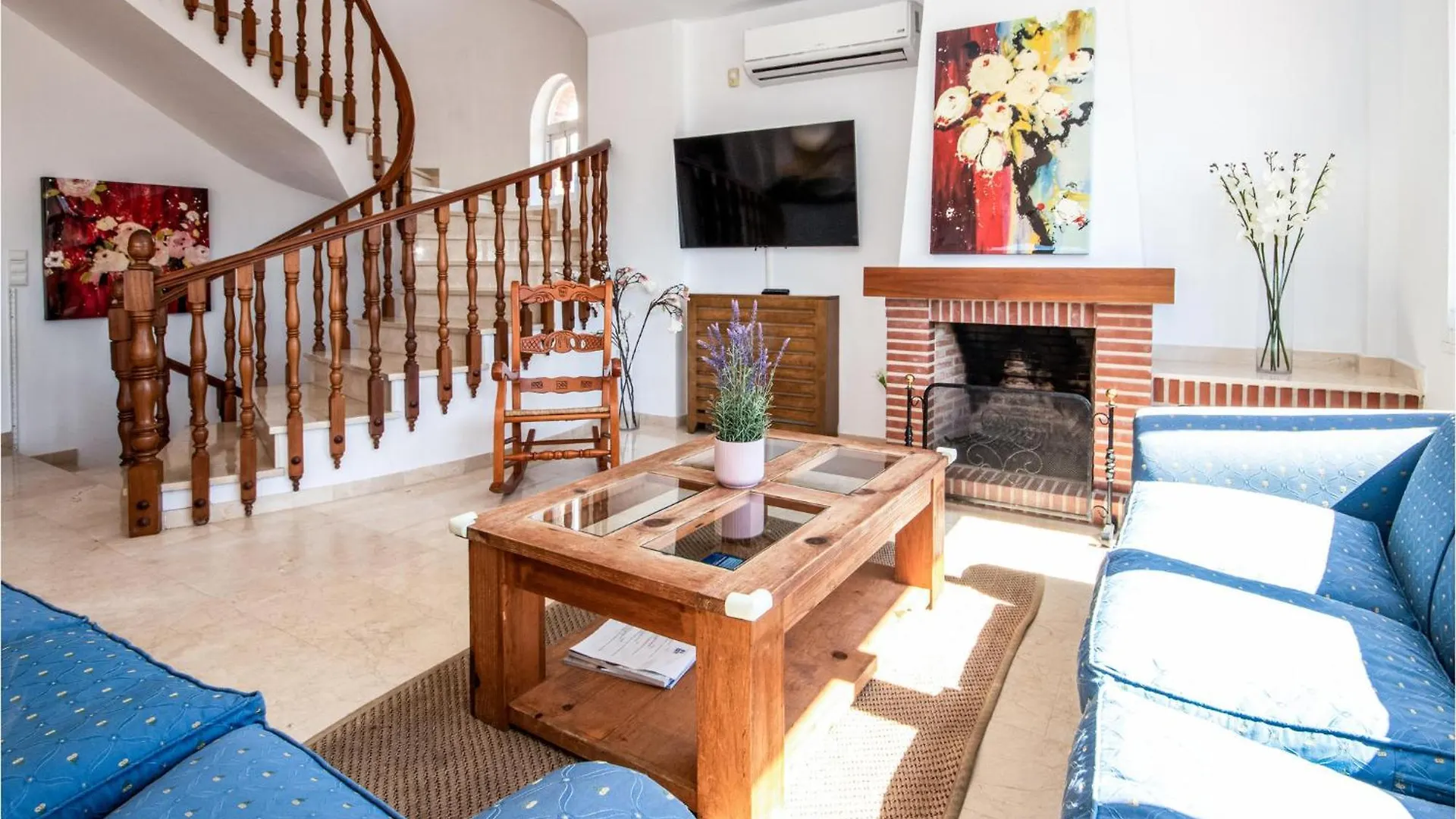 Gorgeous Home In Riviera Del Sol With Kitchen Sitio de Calahonda Holiday home