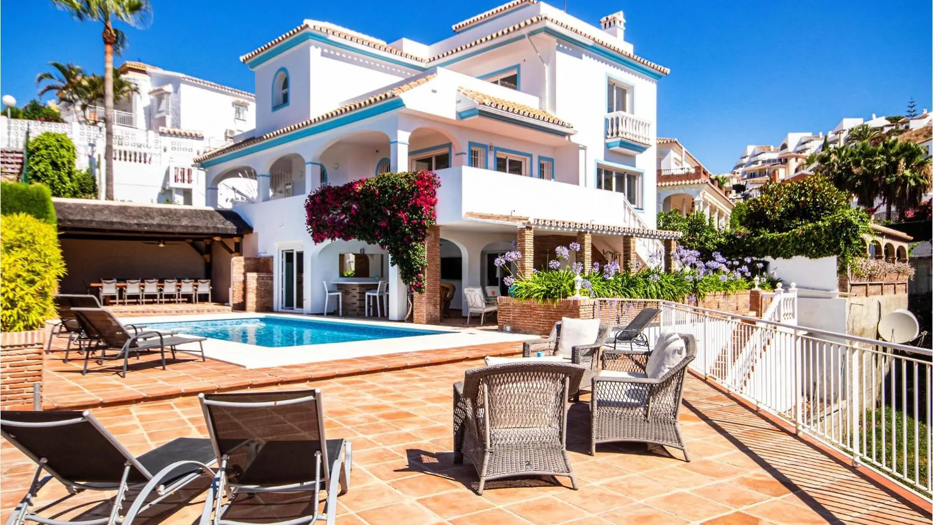 Gorgeous Home In Riviera Del Sol With Kitchen Sitio de Calahonda