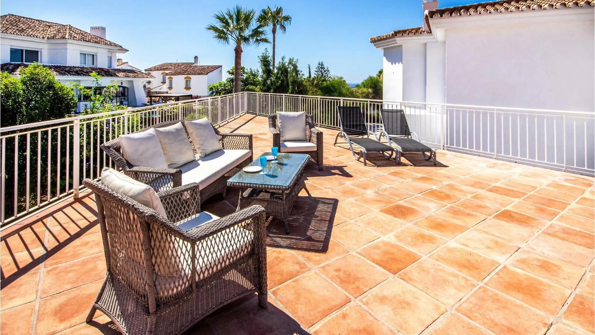 Gorgeous Home In Riviera Del Sol With Kitchen Sitio de Calahonda 0*,